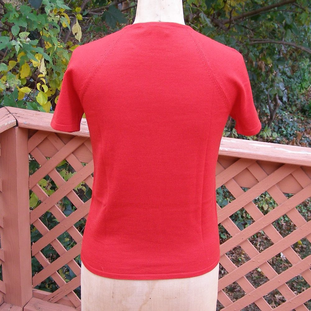 NEW (vintage) Valentino Red Knit Short Sleeve Top - Picture 4 of 12
